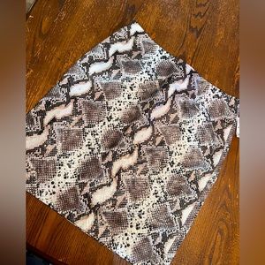 NWT snakeskin? print faux leather skirt